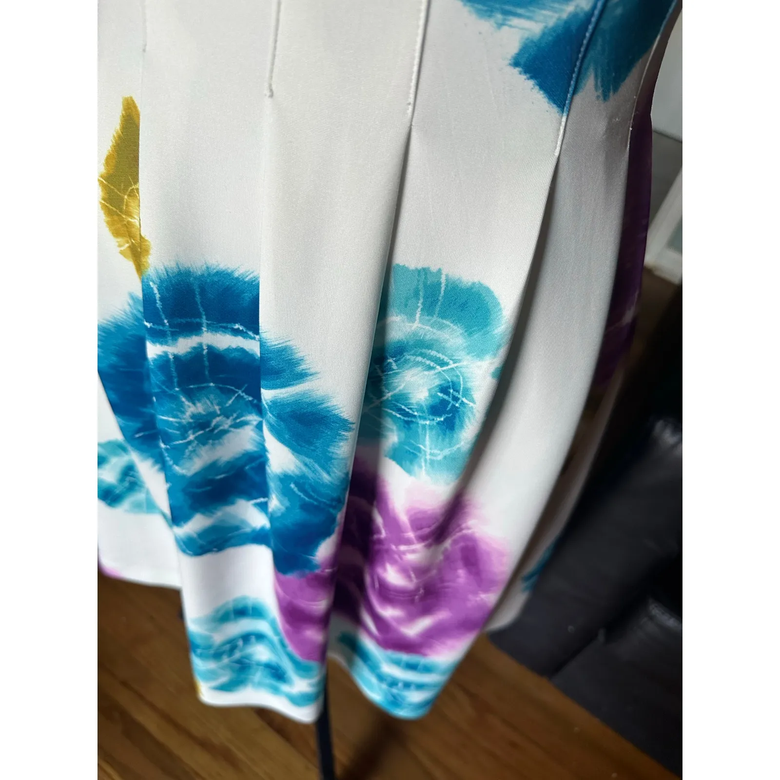 Calvin Klein Floral Sleeveless Fit & Flare Dress – Elegant Summer Style - Image 3