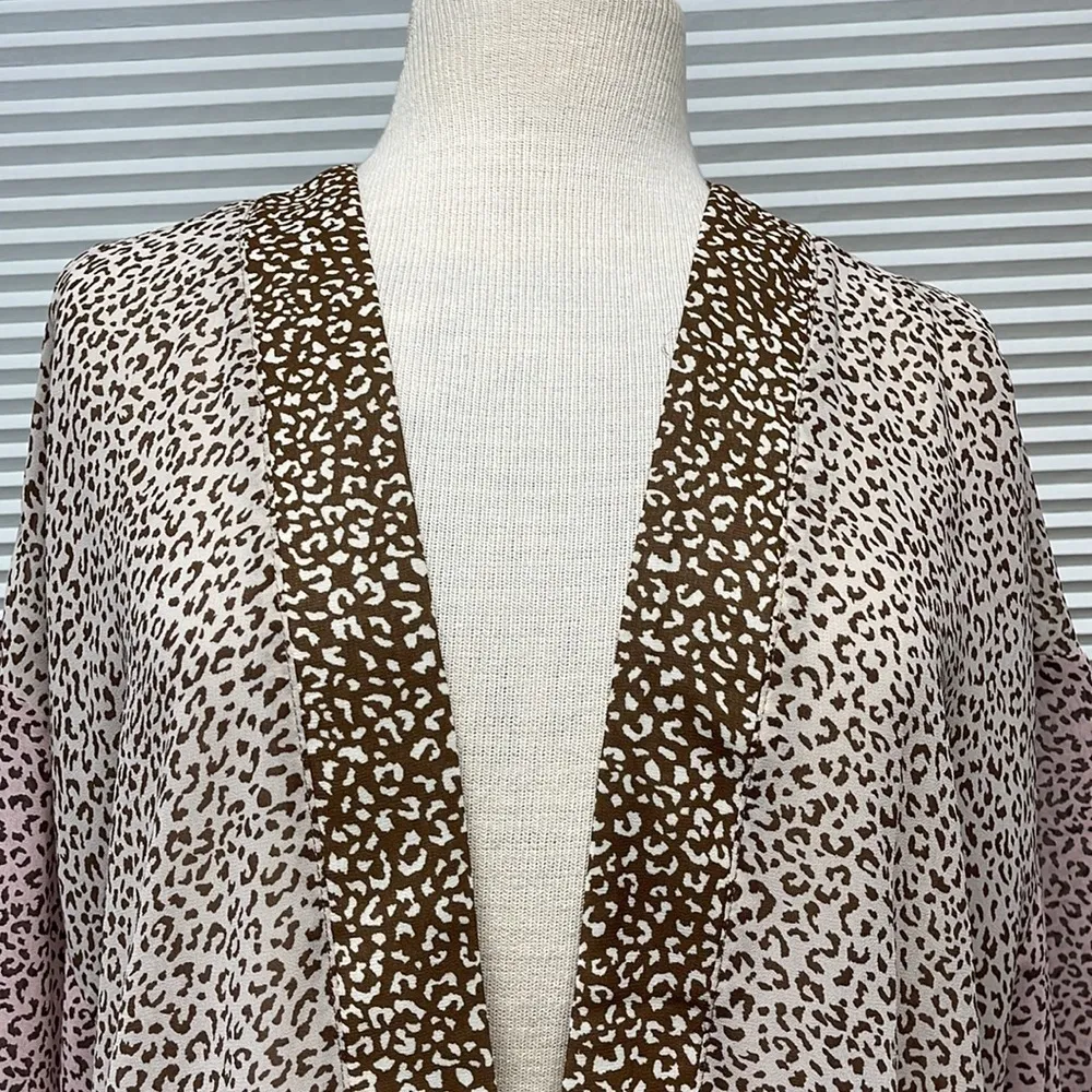 Mystree NWT Tan Cream Pink Cheetah Animal Print Kimono Size S/M - Image 2