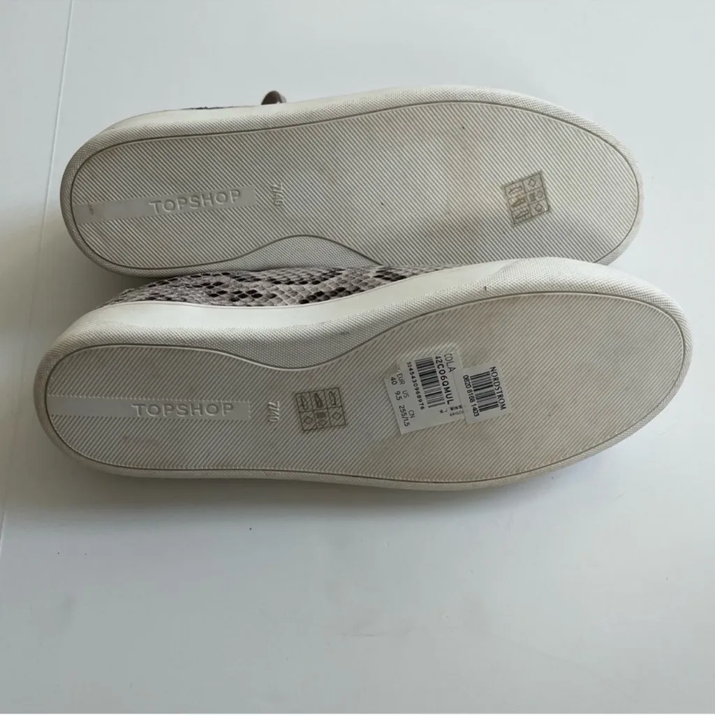 Nordstrom topshop Cuba Gray Snake skin print Pattern lace up Sneakers US 9.5 - Image 6