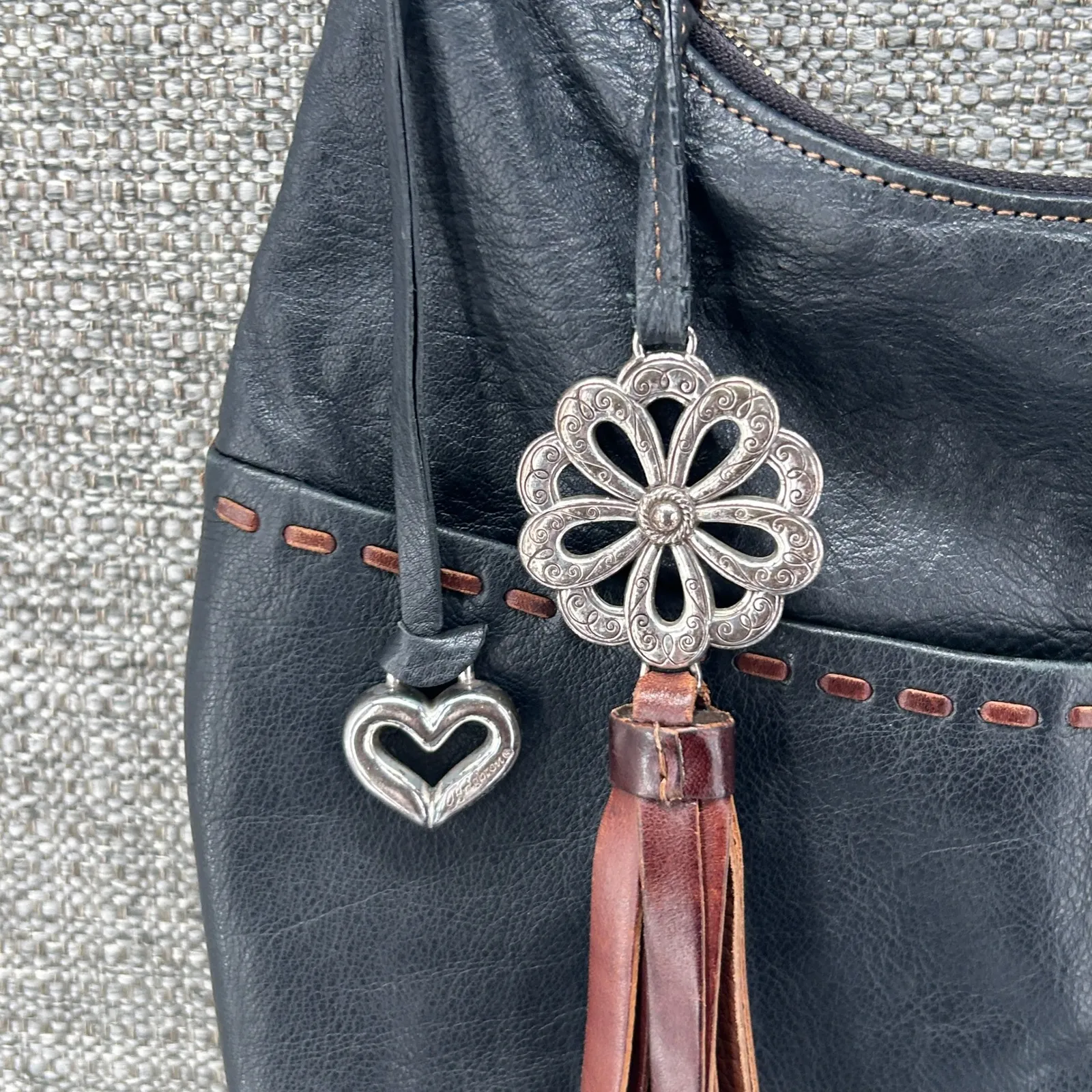 Brighton Hobo Bag Black Brown‎ Kodiak Leather Hobo Shoulder Boho Y2k 70s 90s - Image 3