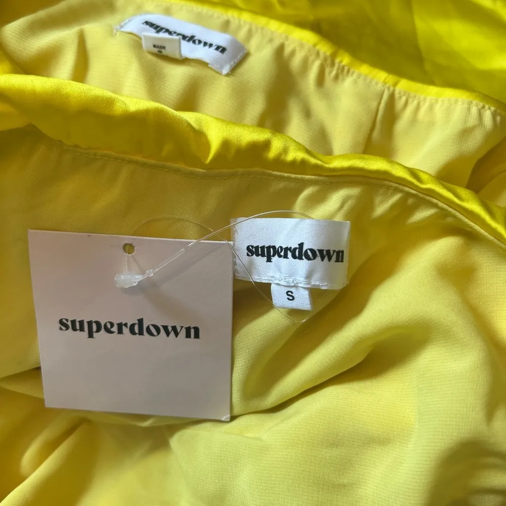 SUPERDOWN Kristy Ruched Skirt Set in Yellow - Image 5