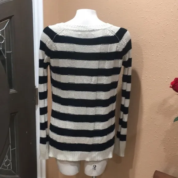 Alice Blue  knit sweater - Image 5