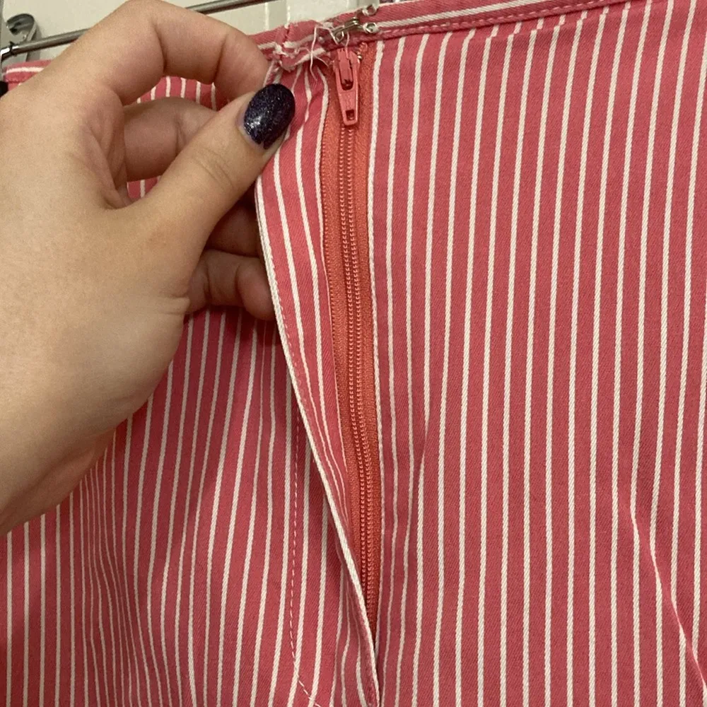 Barbiecore Liz Claiborne LizGolf Pink and White Striped Skort - Image 5