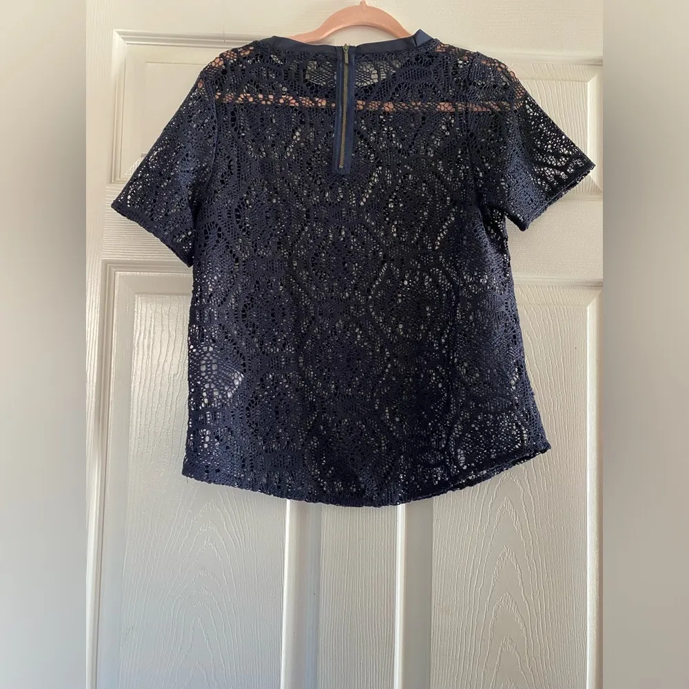 Banana Republic Petite Crochet Lace Blouse Short Sleeve Crewneck Blue Women's S - Image 5