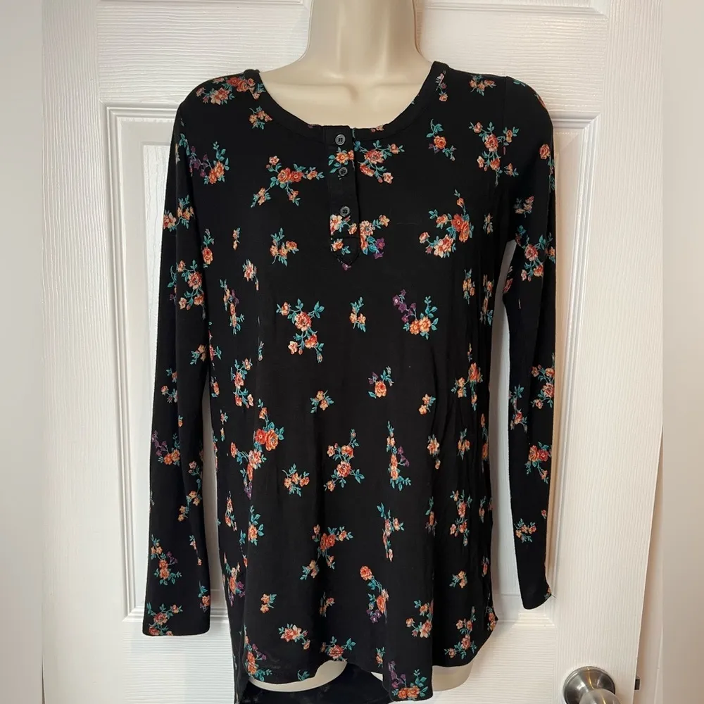 Pink Republic‎ Women’s Medium Black With Orange Purple Floral Print Hi Low Shirt - Image 9