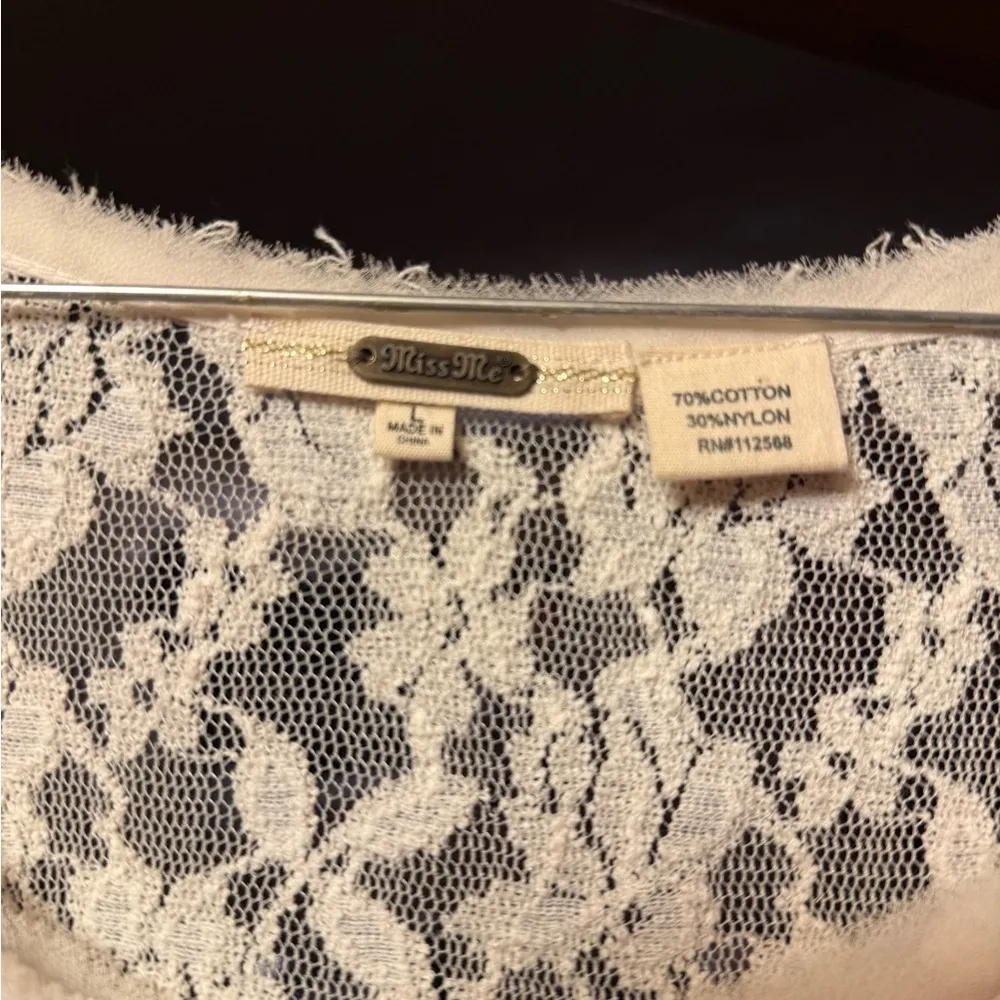 Womens Large Ivory Crochet Floral Lace Short Sleeve Semi Sheer Excellent - Image 4