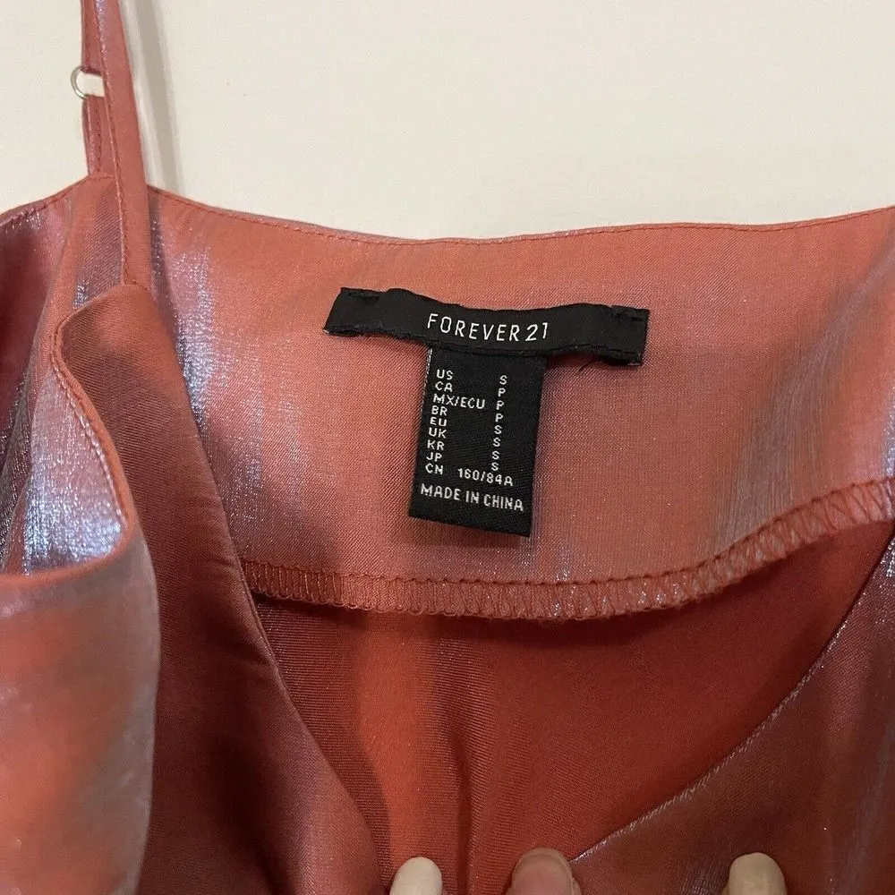 Forever 21 pink sheen shimmer slip tank dress size small - Image 4
