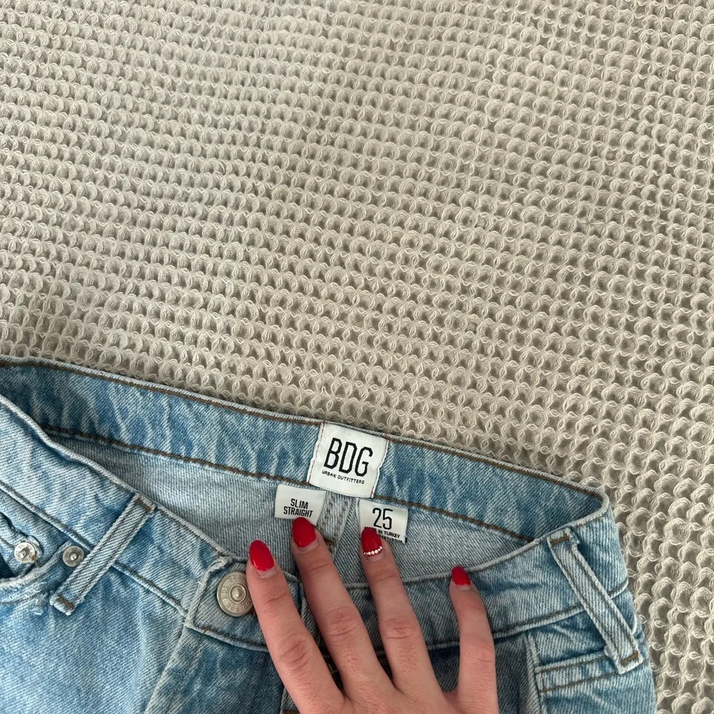 Urban Outfitters JEANS SIZE 25 - Image 2