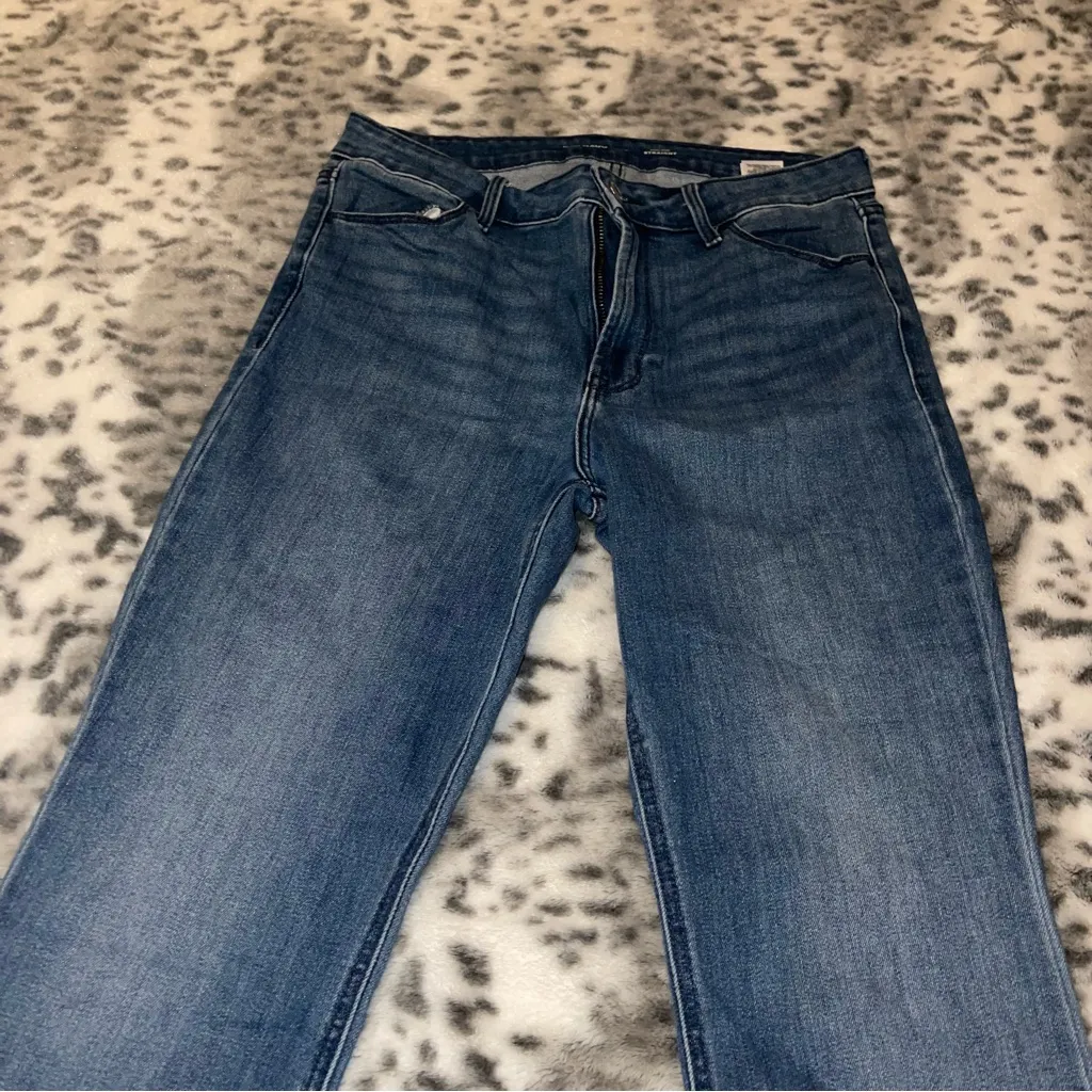 Old navy jeans - Image 4
