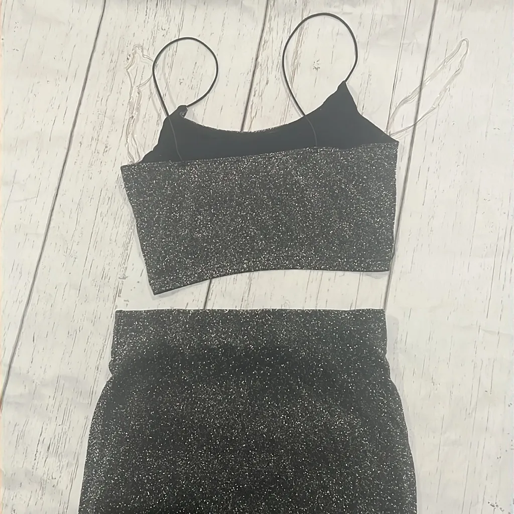 Love culture silver two piece bra and pencil skirt - Image 4