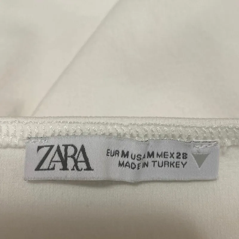 Zara Women's White Sleeveless Twist Cutout Bandeau Cami Bodysuit Top Size M - Image 3