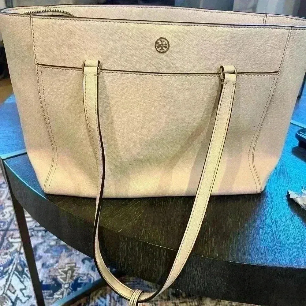 Saffiano Leather Tote Bag Pink. NWOT - Image 2