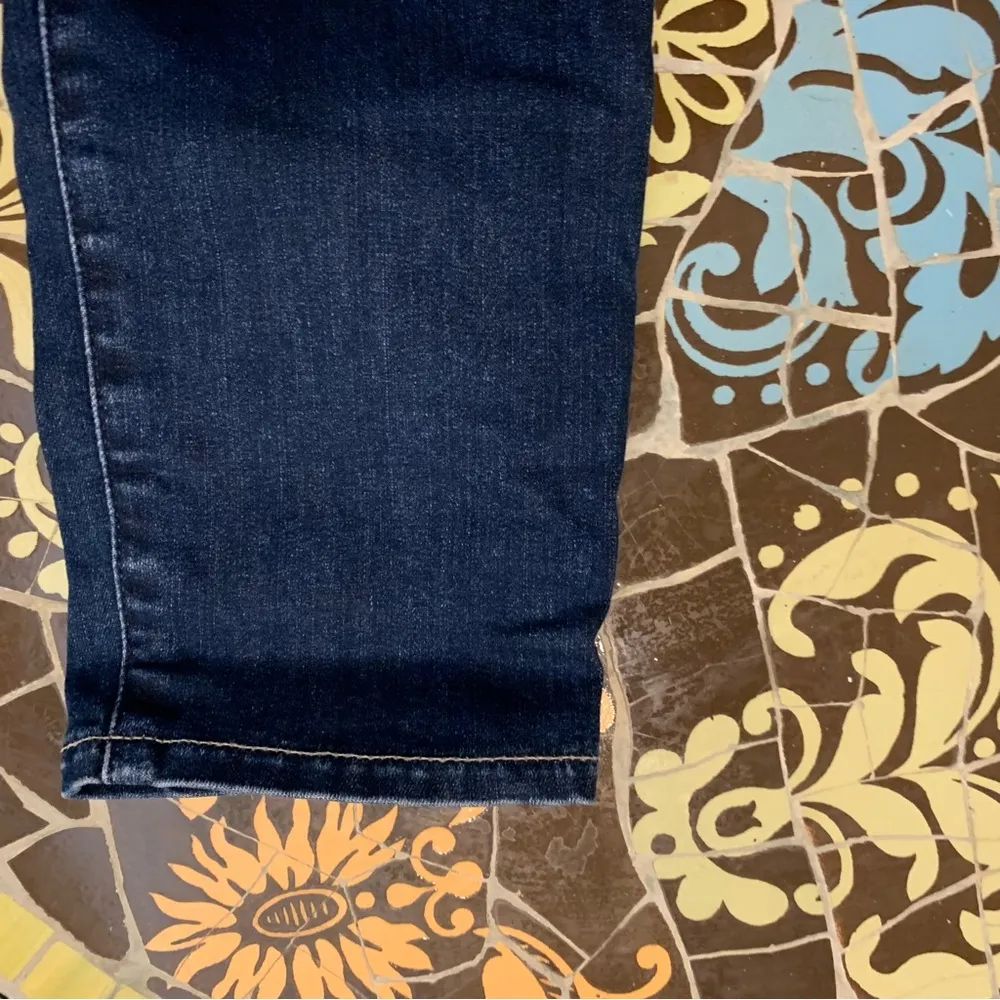 LUCKY BRAND “Ava Skinny” Jean Sz: 6/28 - Image 4