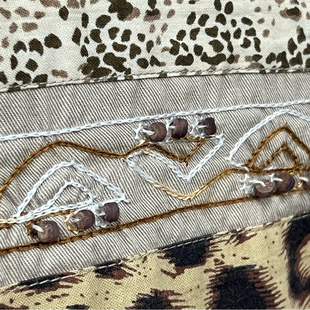 Dressbarn xl safari Animal Print ButtonUp embroidered beaded top jacket cardigan Tan - Image 11