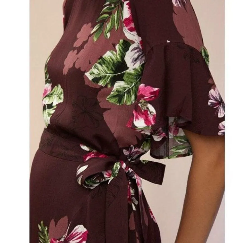 ✨ Floral Short Sleeve Wrap Front Dress✨ - Image 2