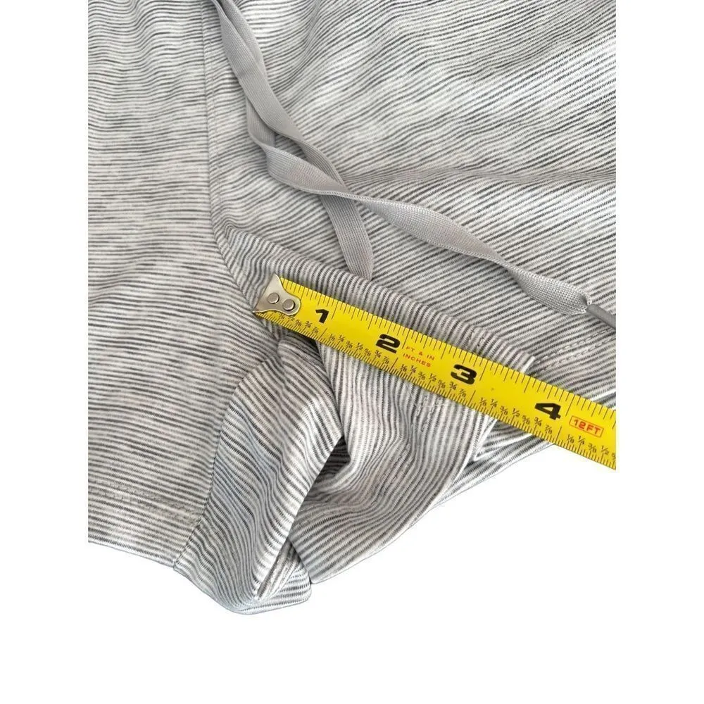 Reebok On The Fly Short Size Medium - Image 8