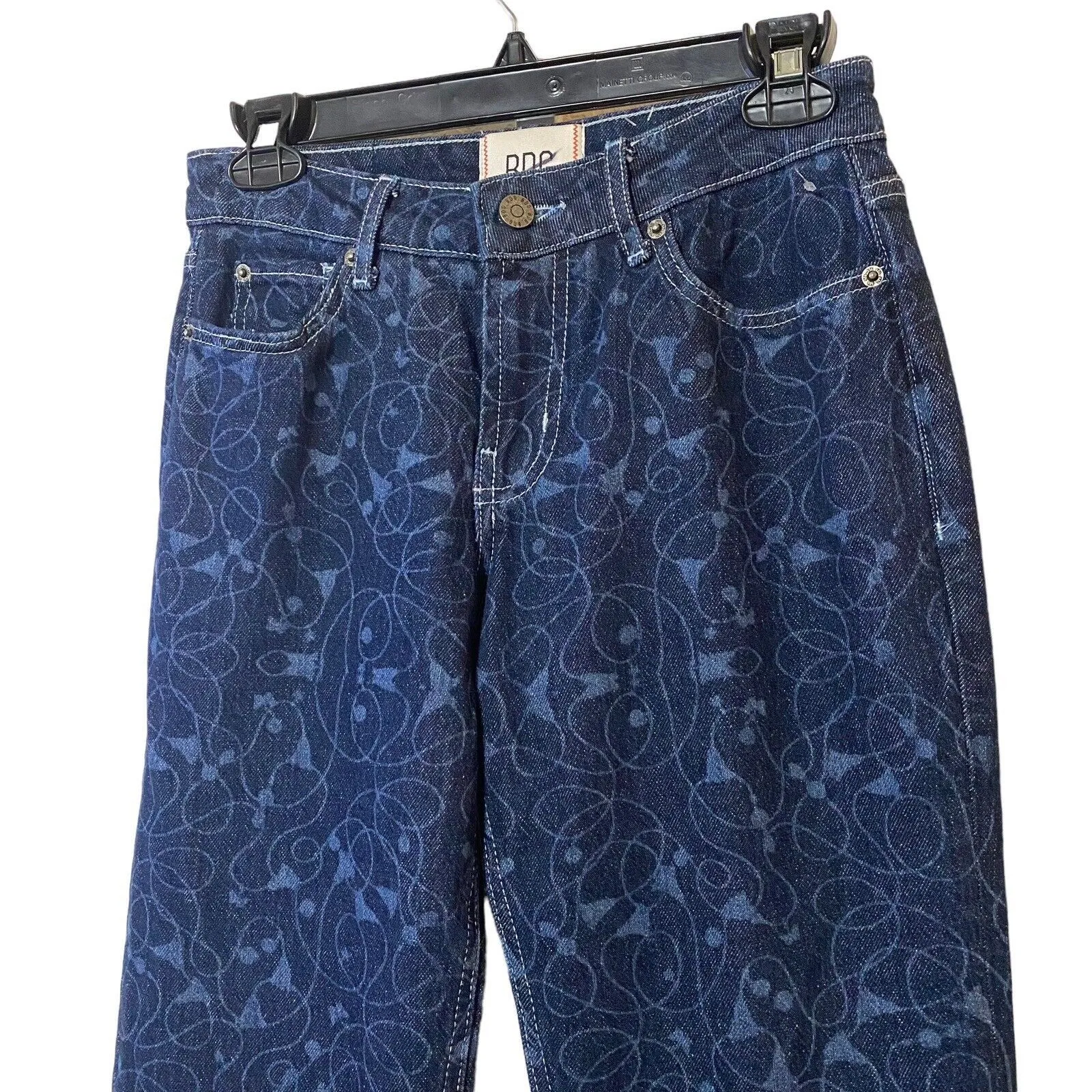 Urban Outfitters BDG Low Rise Flare Jeans Women’s Size 26 Dark‎ Wash Print - Image 2