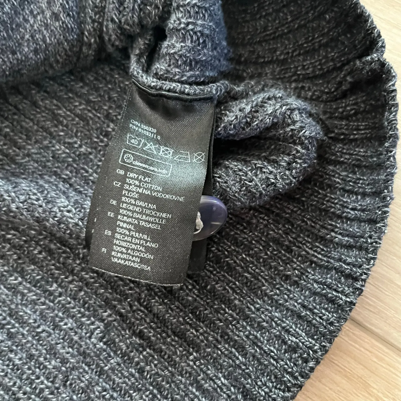 H&M Dark Gray Heavy Cable Knit Cardigan Sweater Sz L - Image 5