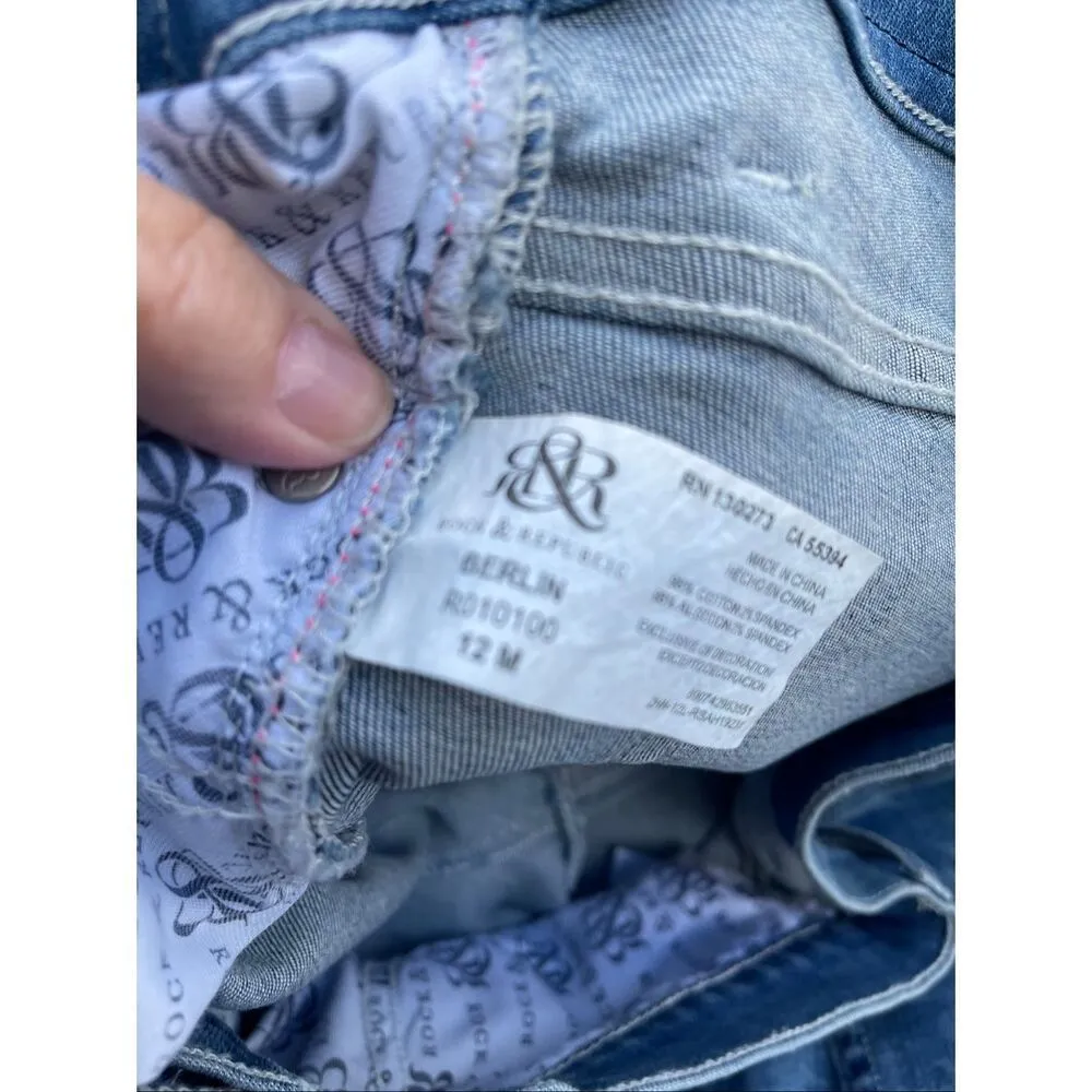 NWT Rock & Republic Aztec print size 12 Berlin skinny jeans. - Image 5