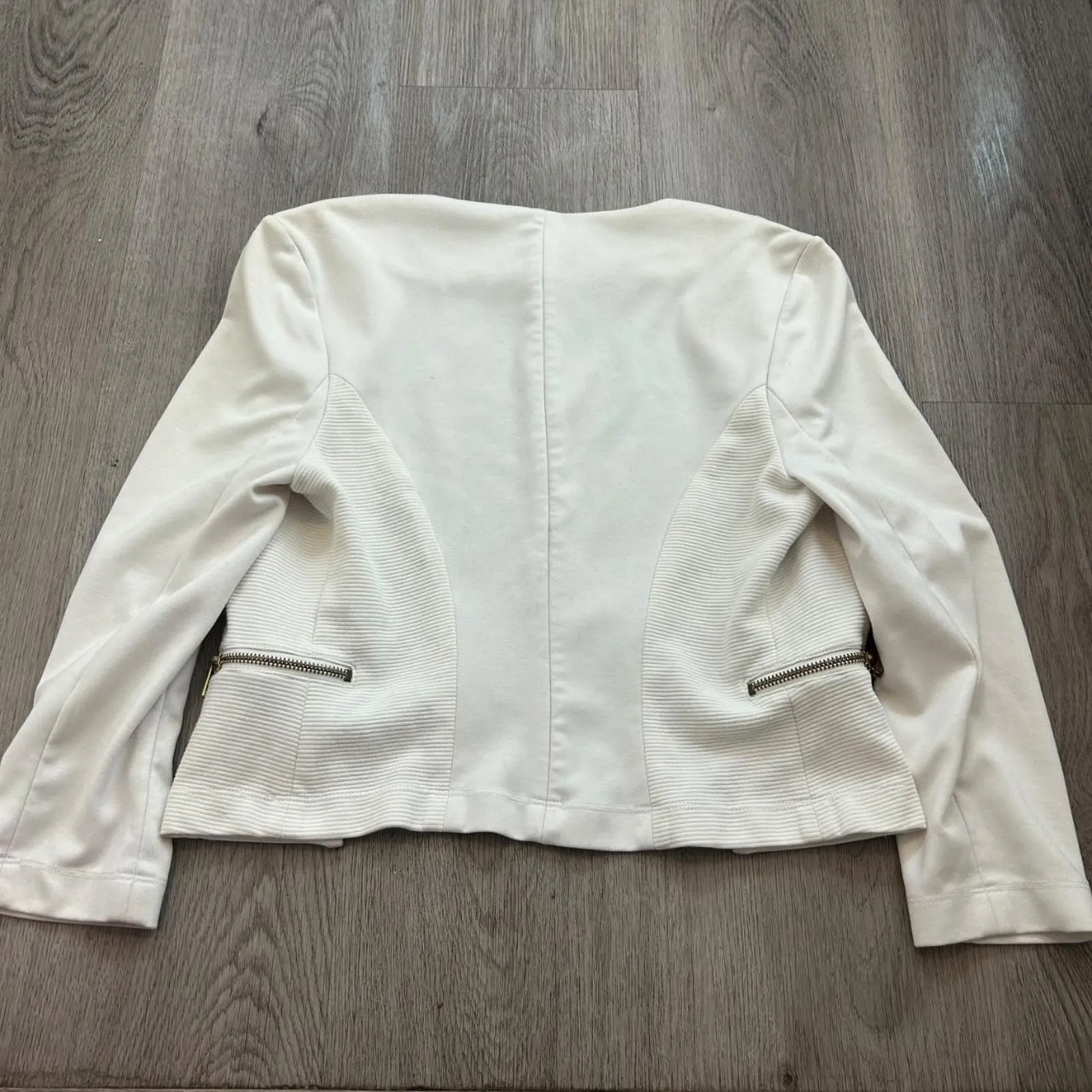 Vintage y2k guess white and - Image 4