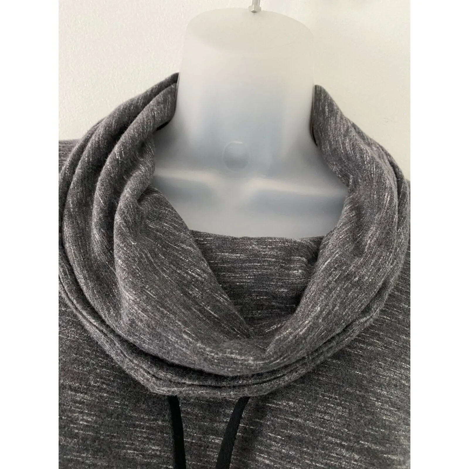 Athleta Women's Cowl Neck Athleisure Drawstring Pullover Shirt S Small - Image 2