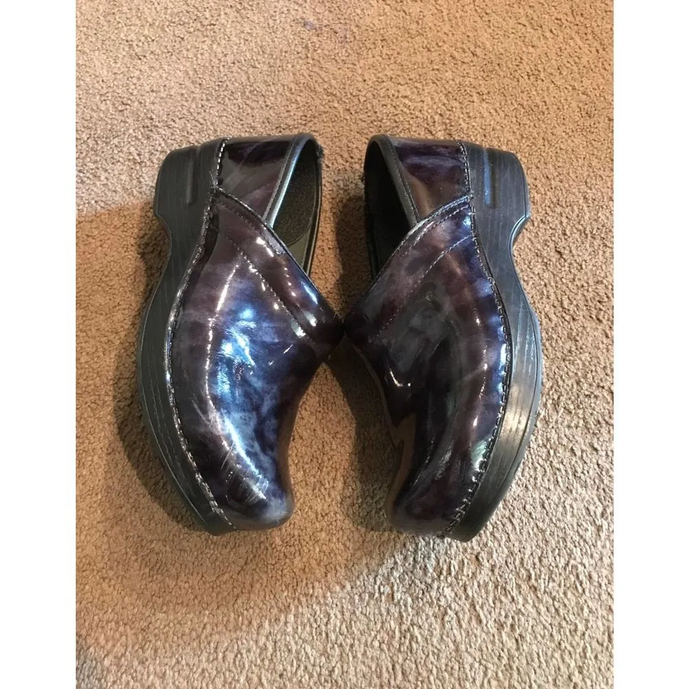 Dansko 39 clogs‎ black and gray marble - Image 4