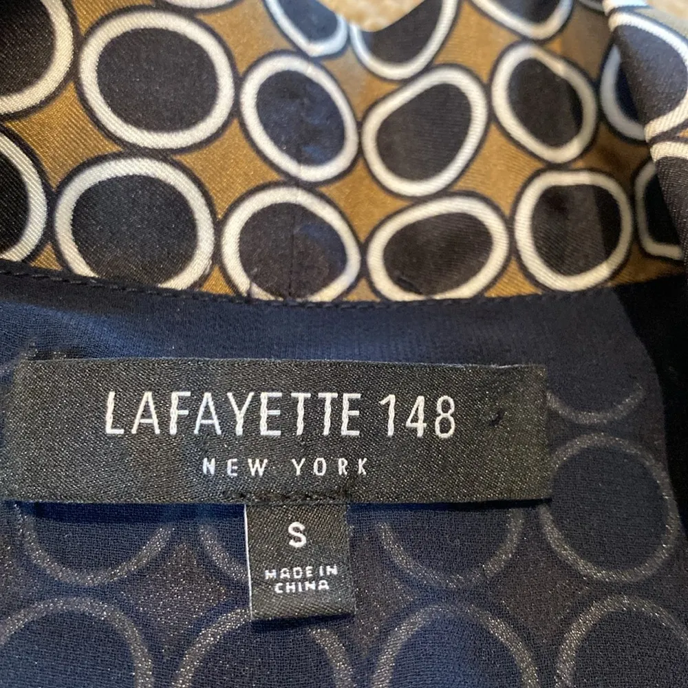 Lafayette 148 New York Silk Geo AOP Collar Scarf S/less Shift Dress Sz SMALL Black - Image 2