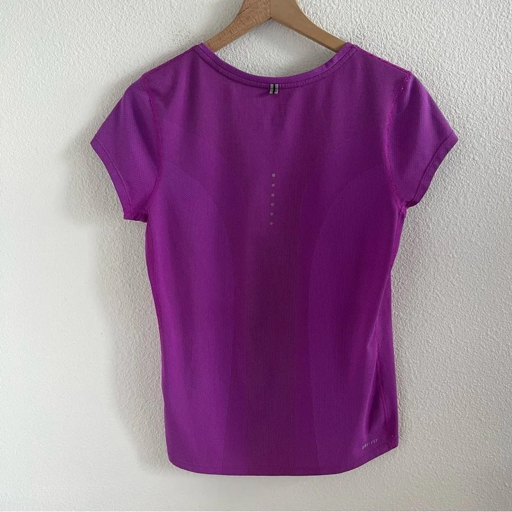 Nike Dri Fit Purple Lightweight Mesh Dotted Active Top Shirt Medium - Image 3