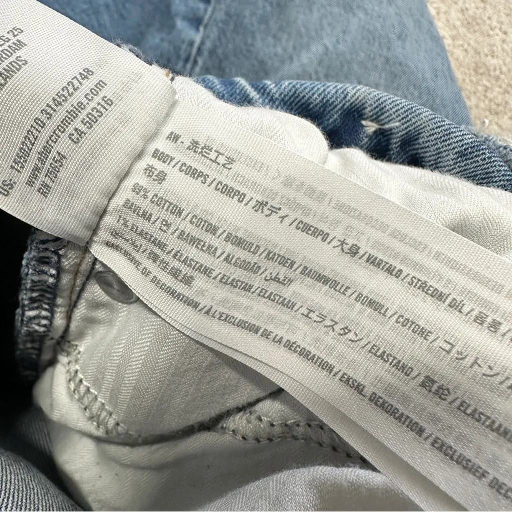 Abercrombie & Fitch Women’s The 90s Relaxed Jean High Rise in Medium Wash 28/6L - Image 11