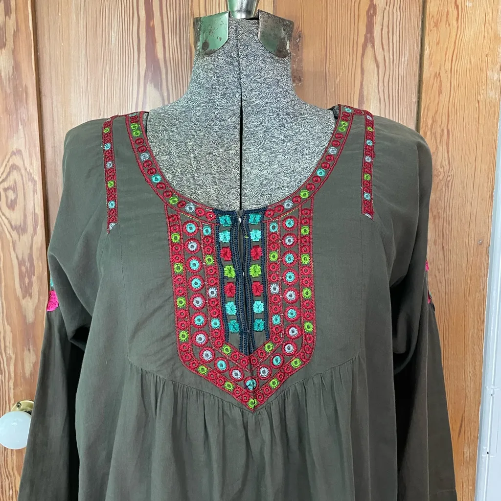 BIYA by Johnny Was Olive Green Embroidered Tunic Dress Boho Folk Floral ~Small - Image 4