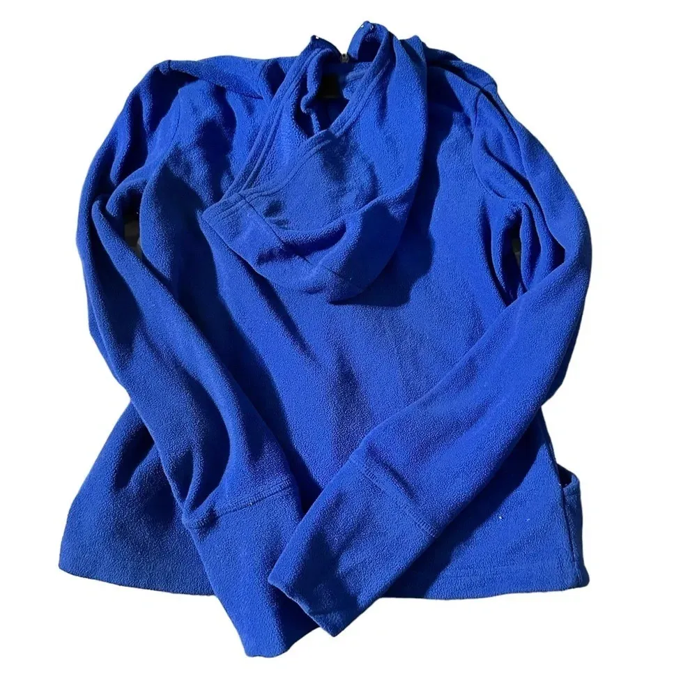 Z by Zella women's XS blue fleece zip up jacket with hood and thumb holes - Image 2