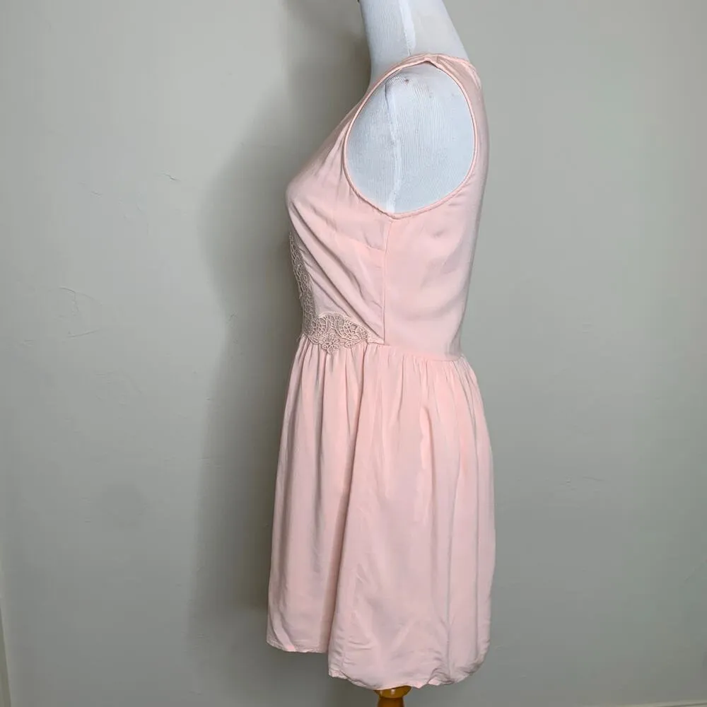 Pale Peach Pink Dress Lace Inset Sz Small - Image 4