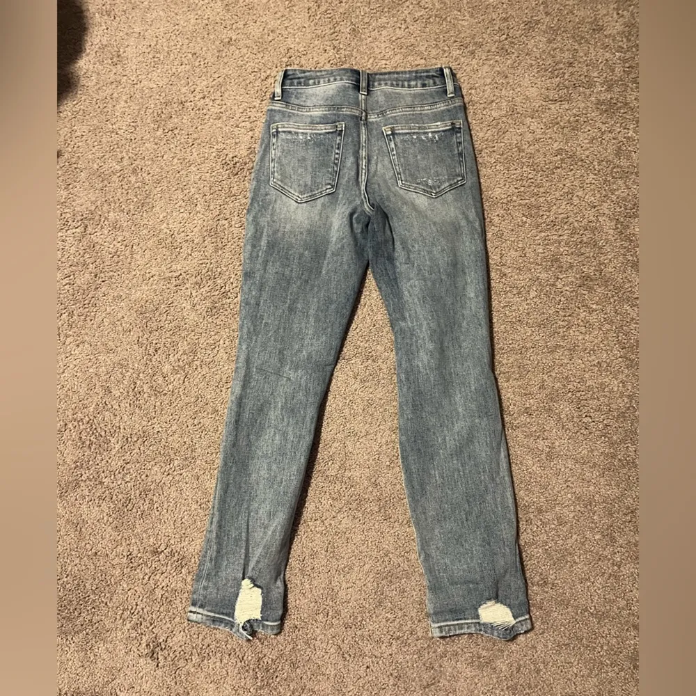 Size 25 jeans! - Image 3
