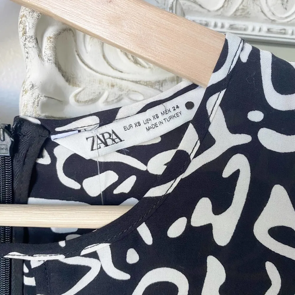 Zara Printed Midi Dress - Image 11