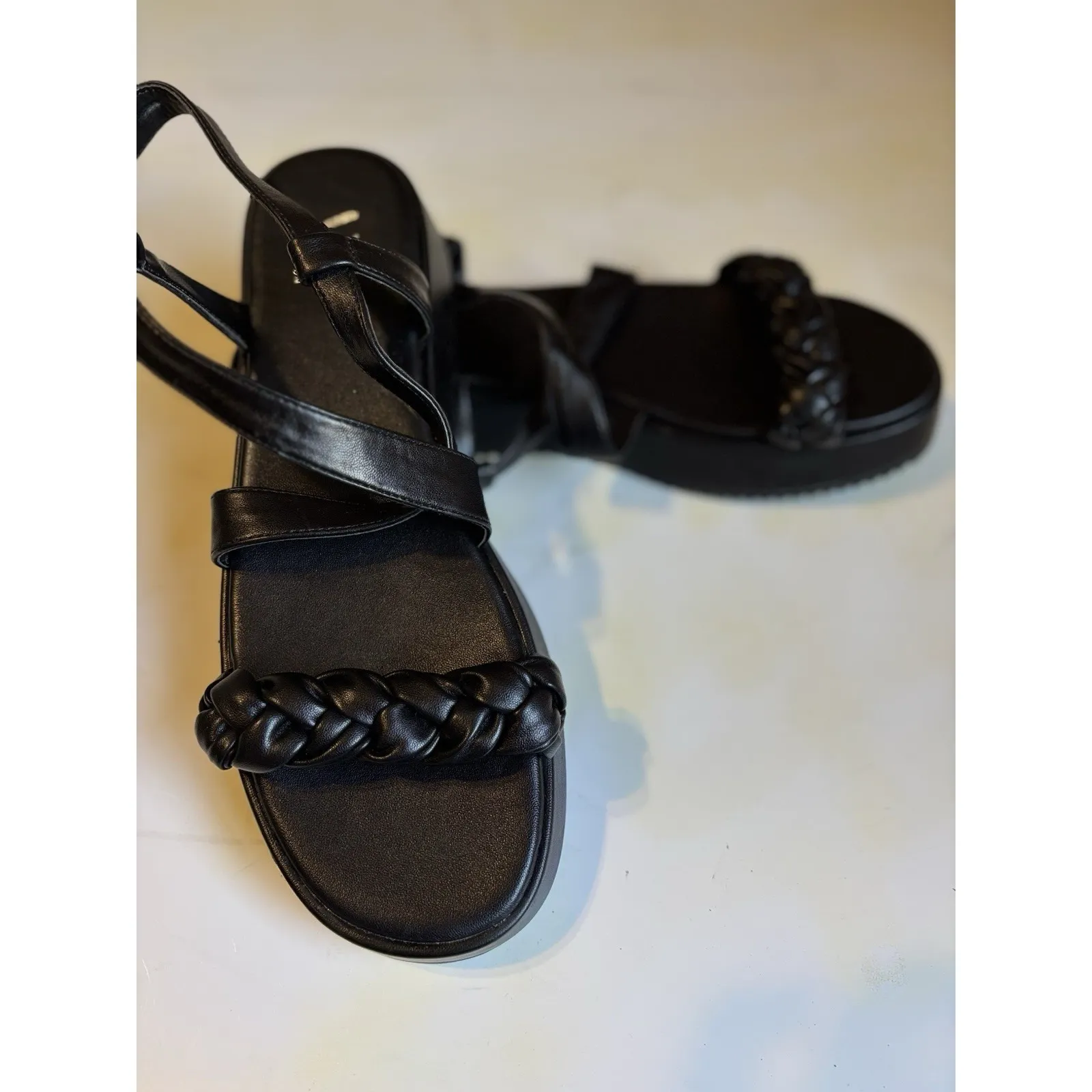 Worthington Black Braided Strap Open Toe‎ Sandle Buckle 1.5" Heel Summer Style - Image 4