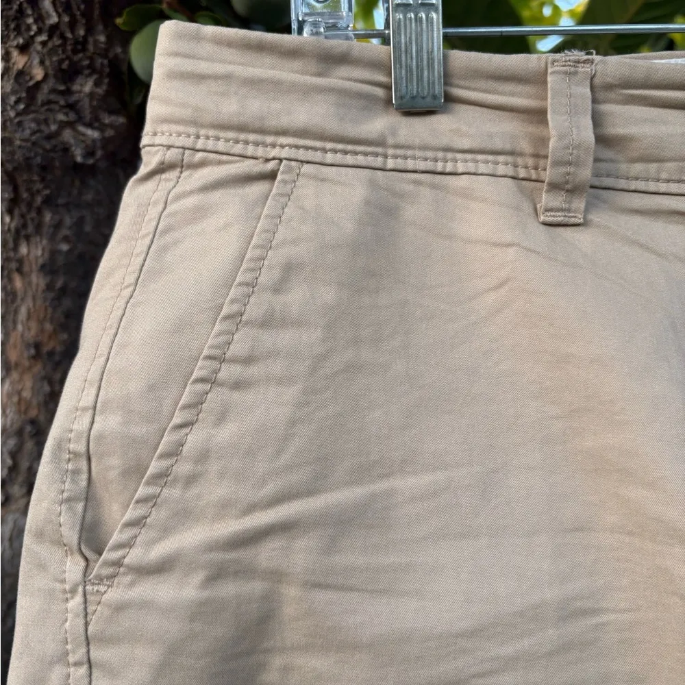 Old Navy Tan Flat Front Classic Chino Shorts Size 10 - Image 2