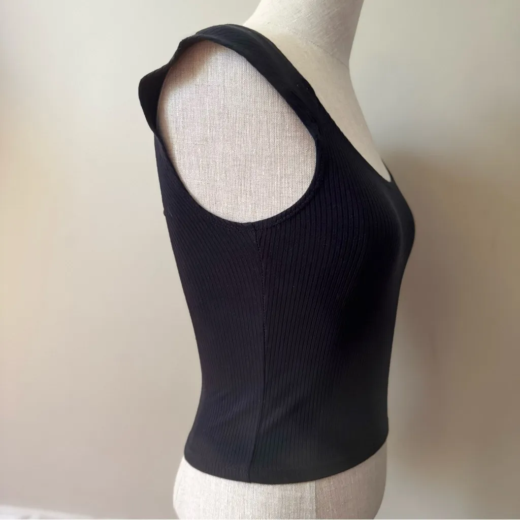 BDG Ribbed Square Neck Tank Top Black M EUC Casual Layer Minimalist Clean Solid - Image 5