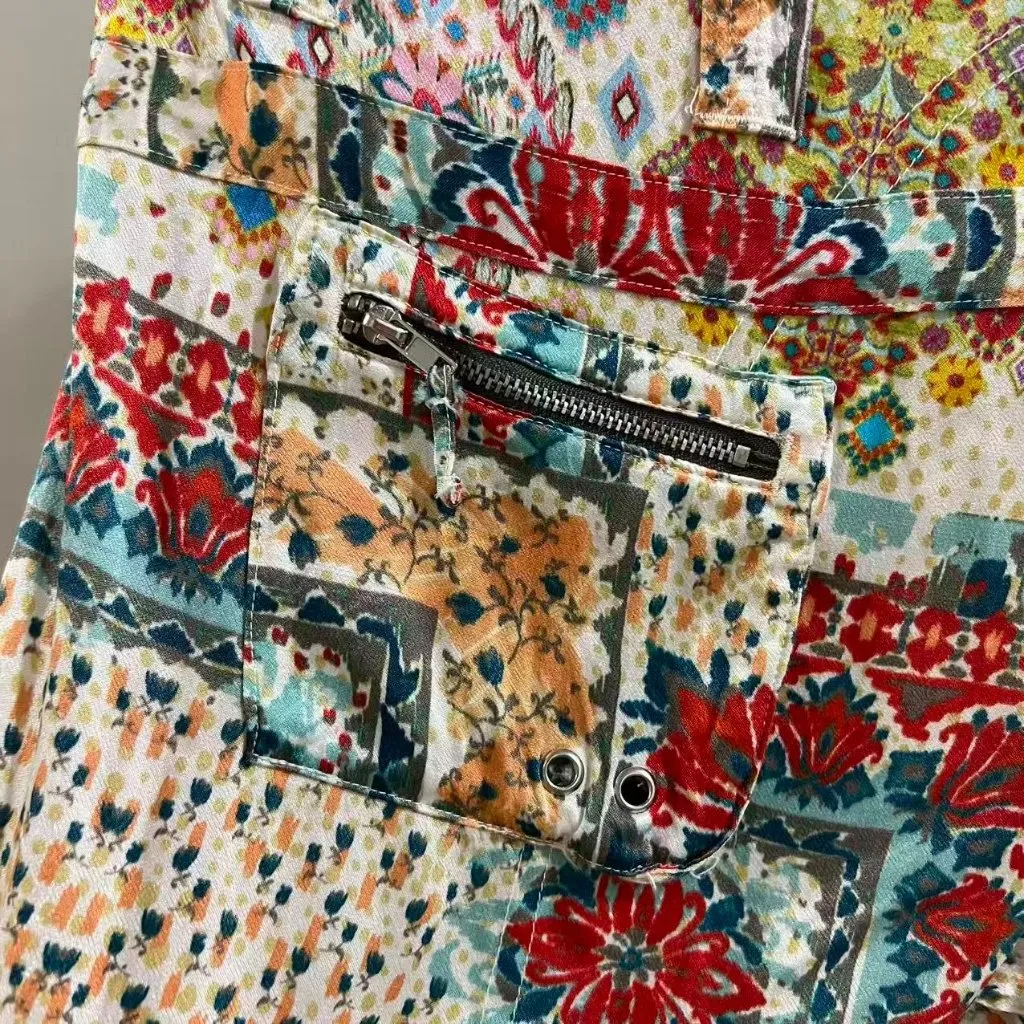 NWOT Johnny Was Mick Satin Multicolor Cargo Shorts for Women W35 Rare - Image 6