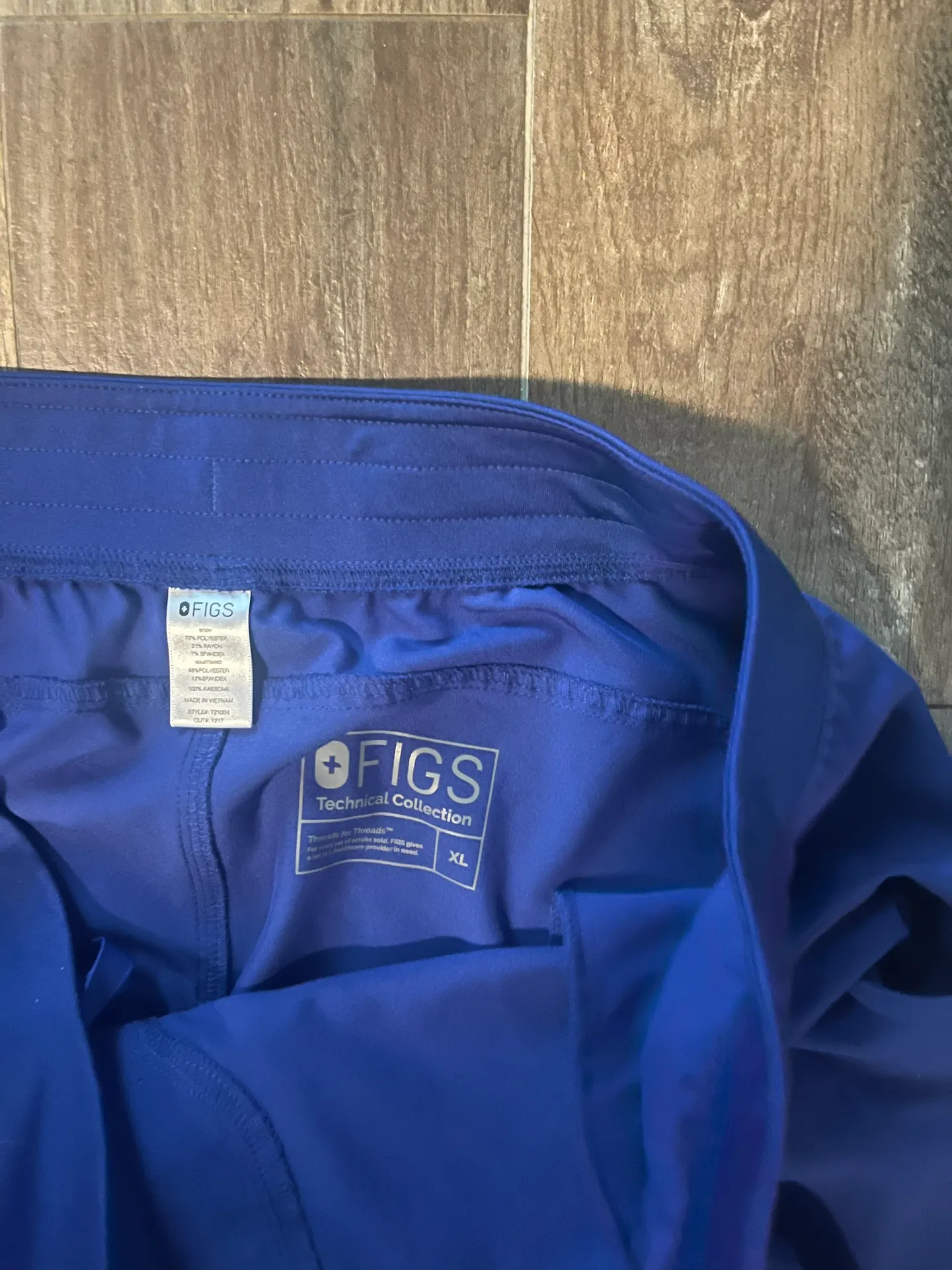 figs navy scrub SET sz XL - Image 4