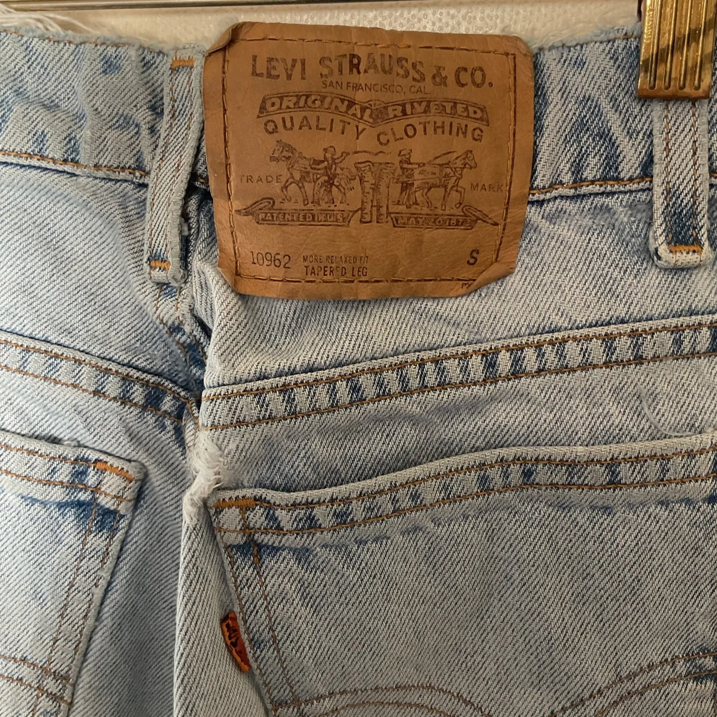 Vintage Levi’s 962 Jeans Women’s 5 Short Tapered Leg Made  USA Light Wash Denim - Image 3