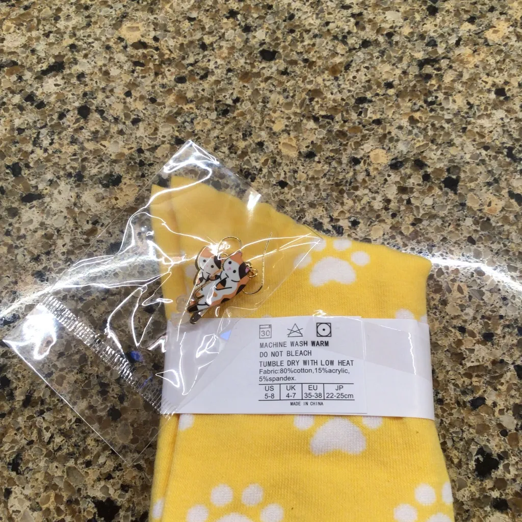Womens Cat Socks and Matching Cat Earrings in yellow/ blk Yellow - Image 2
