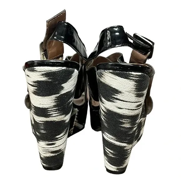 BCBG GENERATION BLACK PATENT‎ LEATHER WEDGE WOMEN'S SIZE 8 - Image 4