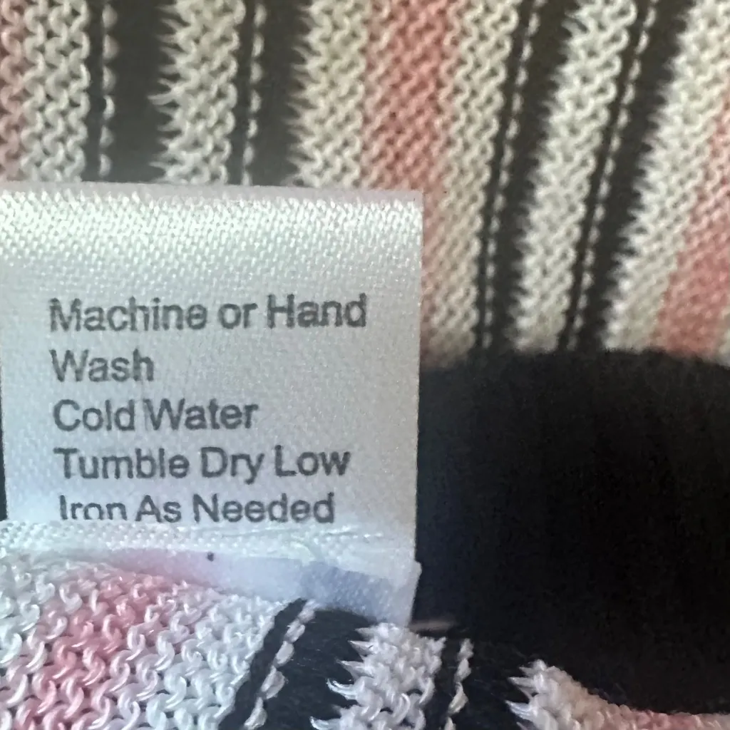 NWT Ming Wang Pink and Black Striped Side Buttoned Sweater Cardigan‎ Vest Sz M - Image 6