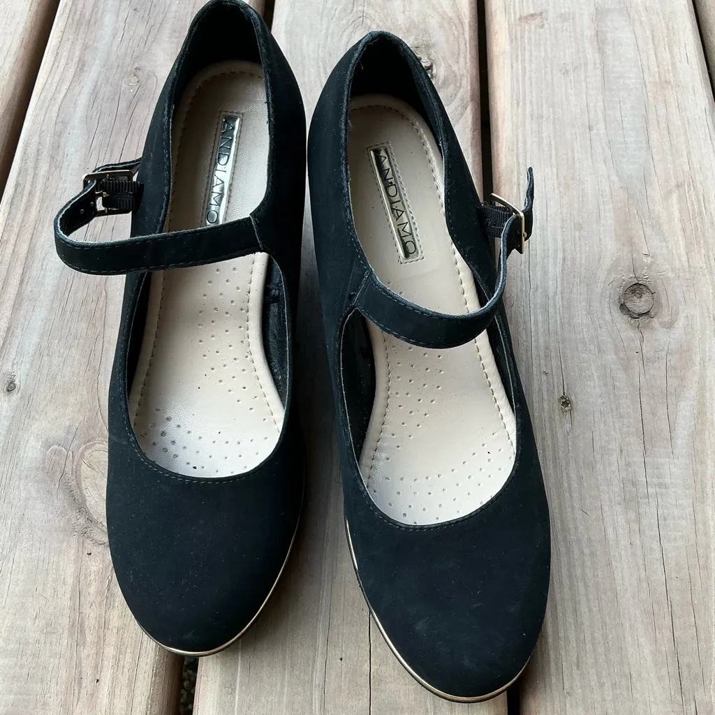 Nice mid wedge shoes🌷🌷 Black Size 10 - Image 3