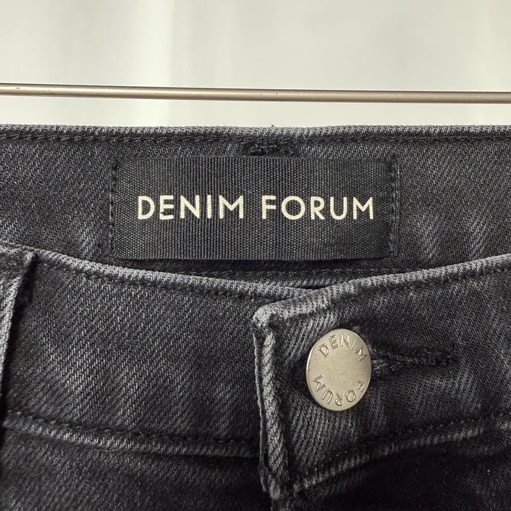 Denim Forum The Arlo High Rise Straight Jean in Black Size 26 x 26 L‎ - Image 7