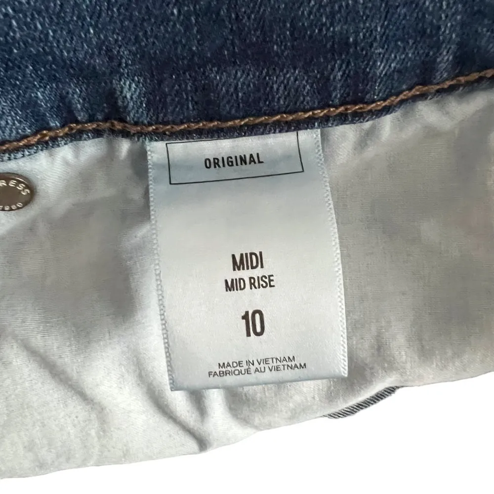 Express - Original Midi High Rise Jean Shorts Size 10 - Image 5