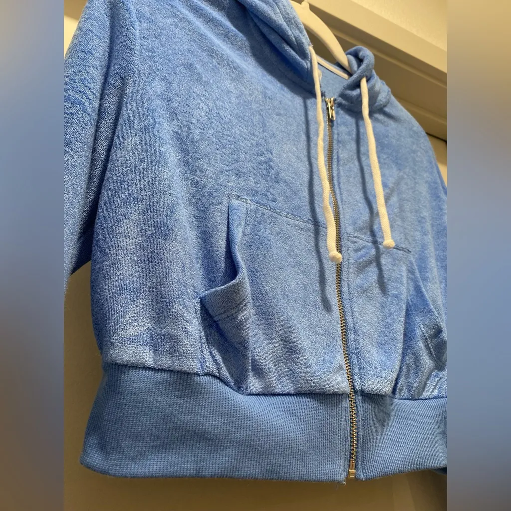 LIKE NEW Target Colsie Terry Cloth Blue Zip - Image 3