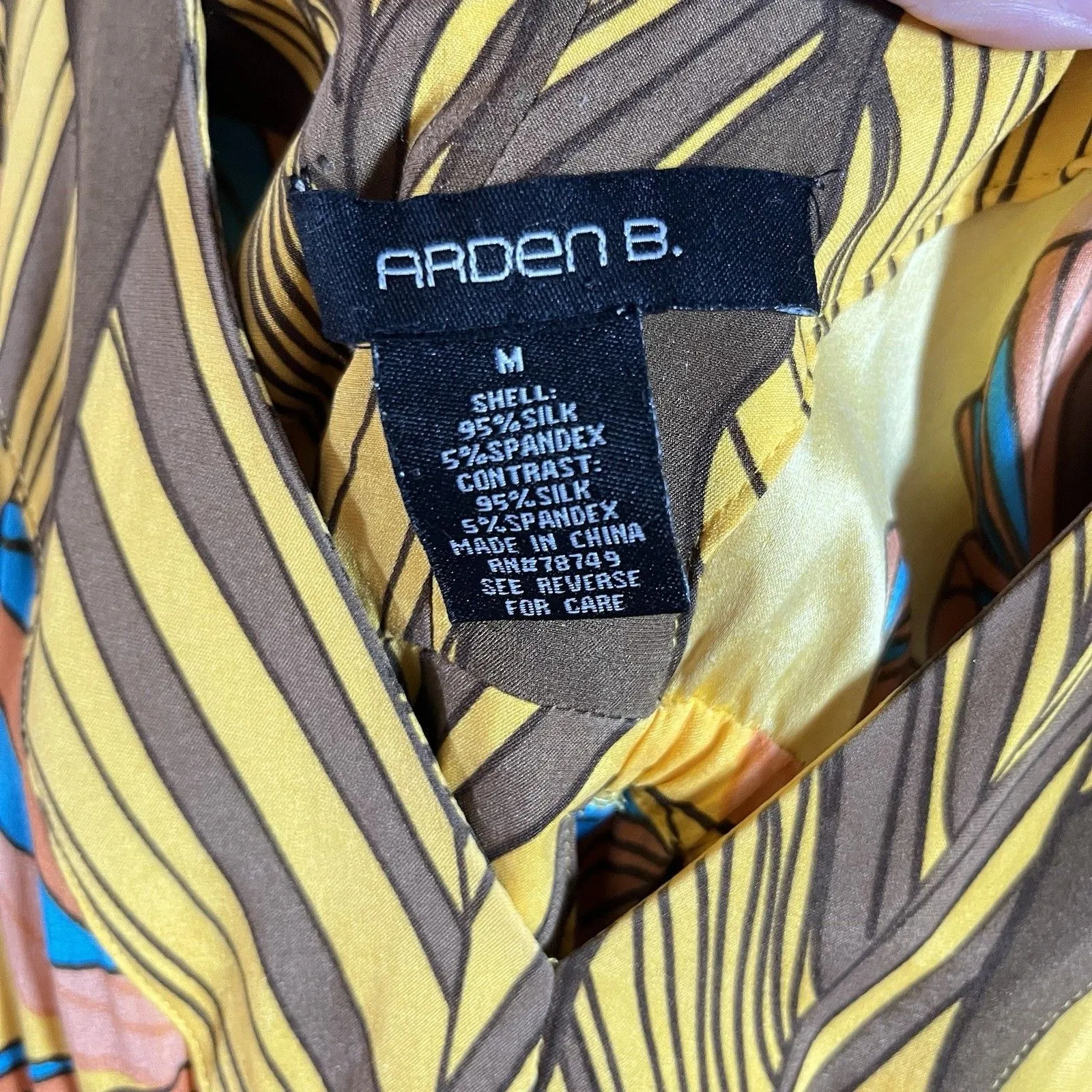 Arden.B Floral Midi Dress Sz M Boho Cottage Core Flutter Sleeve Yellow Silk - Image 8