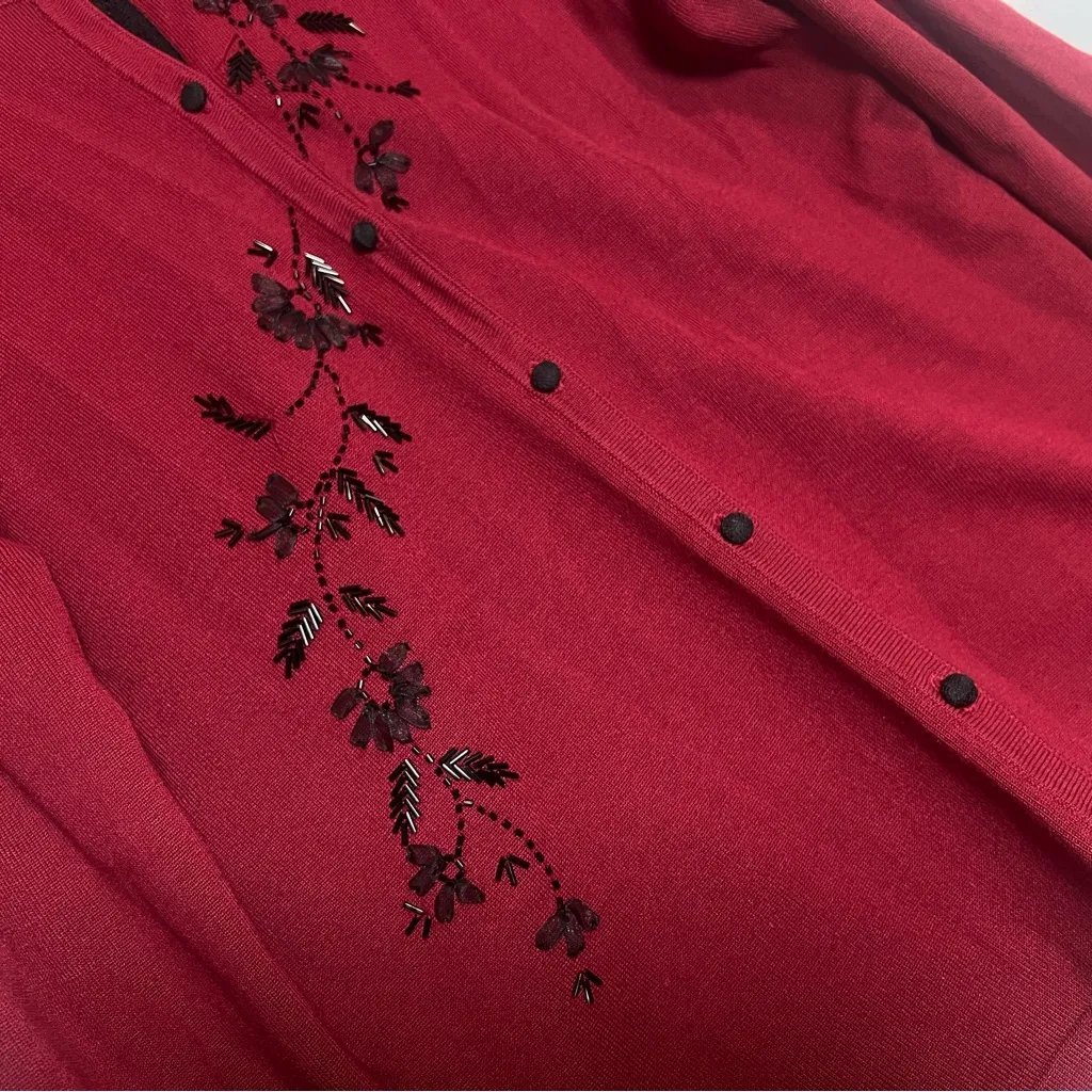 Dressbarn Cardigan Sweater Red Button Front Embellished Embroidery Beaded Size M - Image 7