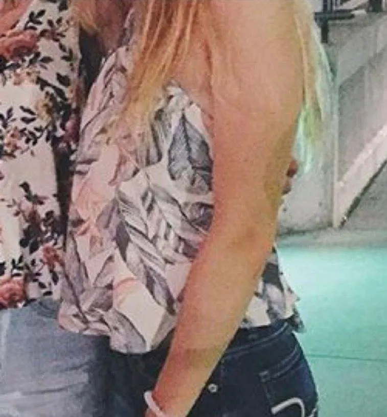 Kendall + Kylie flowy tank - Image 3